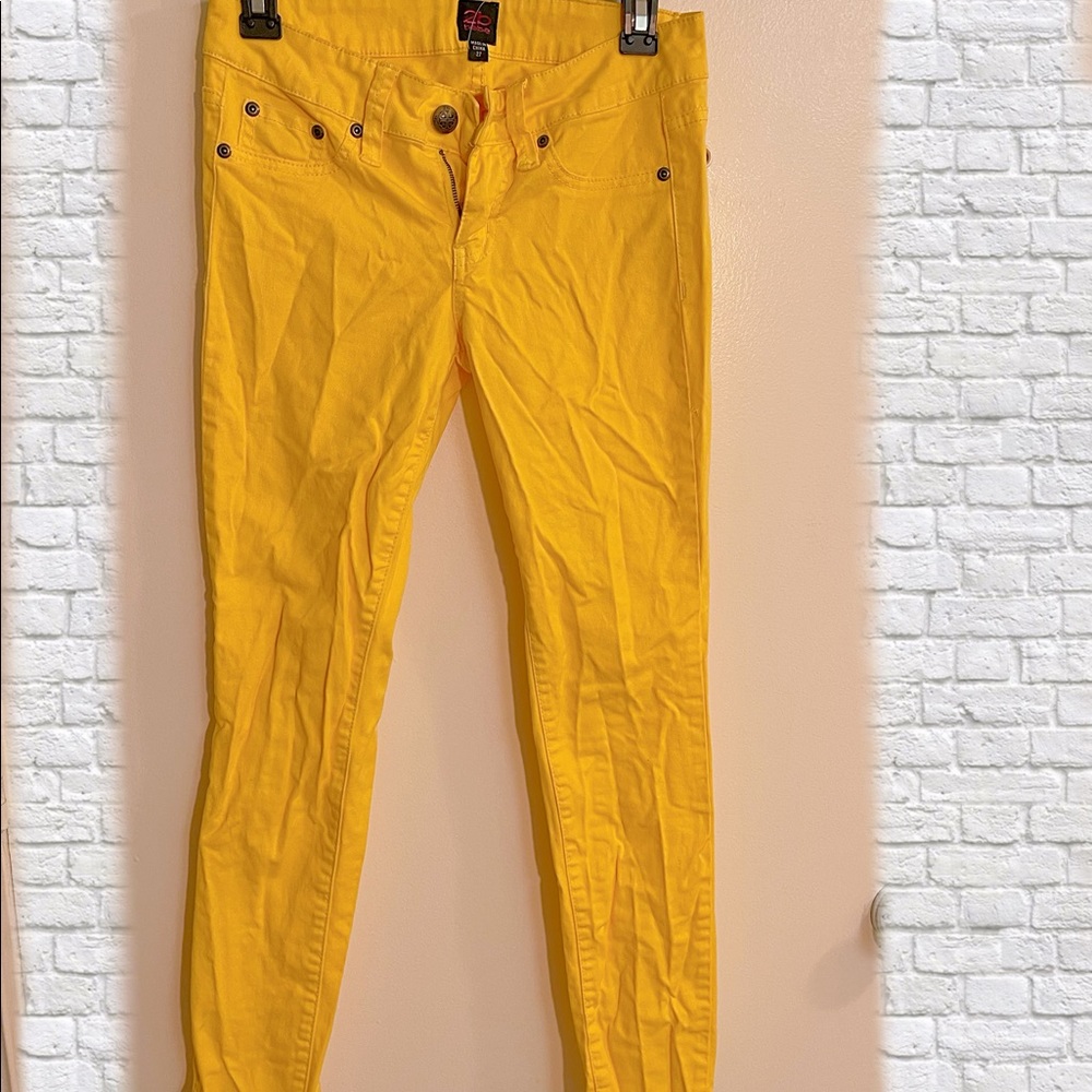 Yellow pants